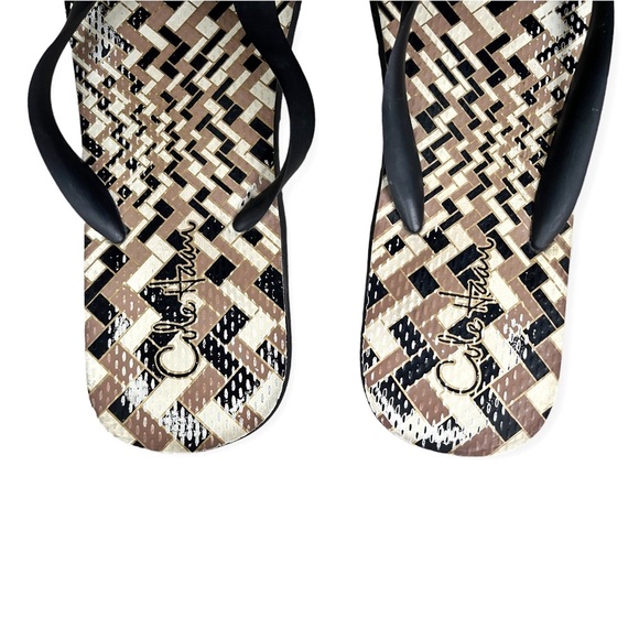 Cole Haan Brown/Tan/Black Patterned Flip Flops w/Signature Bow, sz 8 - Picture 4 of 10